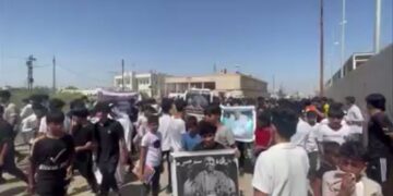 ميسان .. تظاهرة طلابية احتجاجا على اتهام مدير مدرسة بتجارة المخدرات