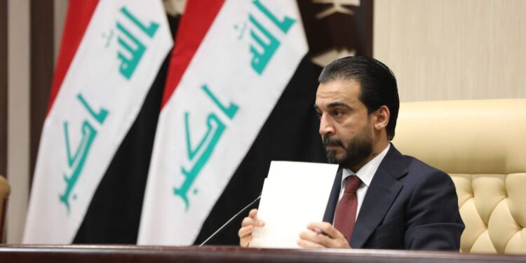 رئيس البرلمان يقاطـــع أكبر ميزانية و “تكهنــــات” بلجوئه إلى التلويــح بورقة كبرى