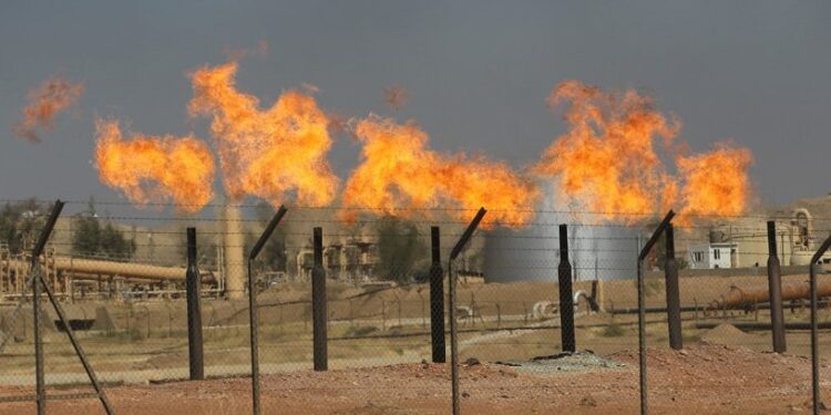 حرق الغاز بالمليارات و ضغوط حالت “دون الاستفادة منه”
