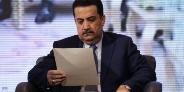 ملاحقة المحللين السياسيين “تتكئ على قوانين النظام السابق”