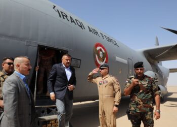 وزير الداخلية يصل ذي قار على رأس وفد أمني
