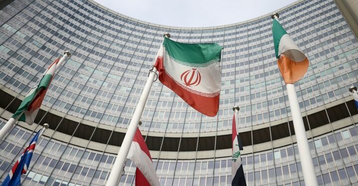 ظروف جديدة تدفع إيران بــ”تحركات دبلوماسية مكثفة”