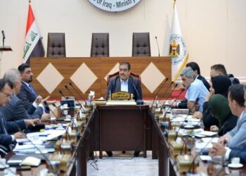 مناقشة إطلاق مشروع إنشاء مدينة معارض في أطراف بغداد و بيع السيارات بالتقسيط