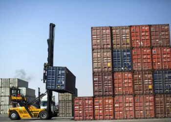 العراق يستورد من ايران بقيمة 90 مليون $ عبر “برويزخان”