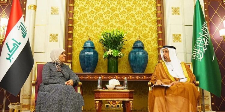 وزير المالية في السعودية لبحث الانفتاح نحو تطوير الشراكة