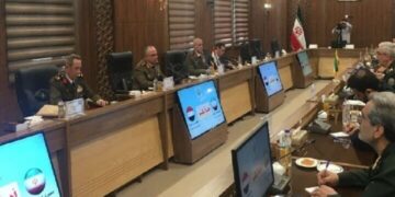 رئيس الأركان السوري يلتقي نظيره الإيراني في طهران