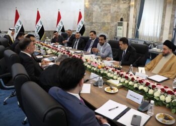 بالصور.. منزل الخنجر يرعى اجتماعاً لإدارة الدولة