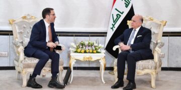 فؤاد حسين يلتقي سفير المملكة المتحدة