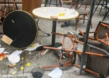 تل ابيب .. هلع وسقوط جرحى بسبب “صرصور”