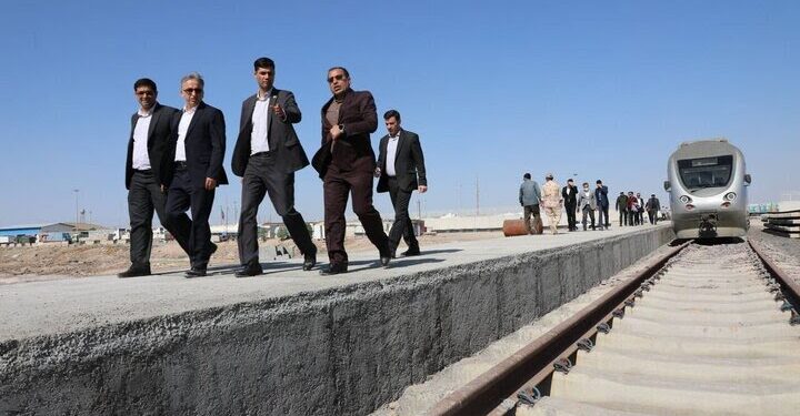 توقيع مذكرة تفاهم بشأن مشروع سكة حديد (البصرة – الشلامجة)