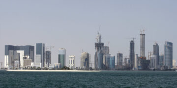 تغريم بنك أوروبي “استهدف الريال القطري”