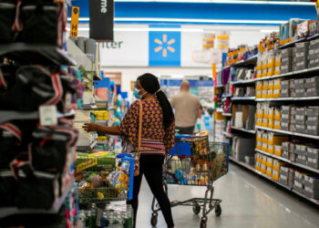 أبرز ألاسباب لإغلاق المتاجر الشهيرة في مدن أميركية