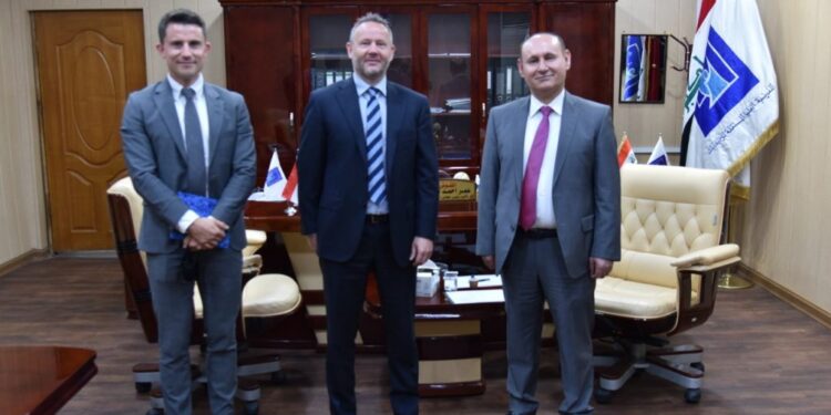 مجلس المفوضين للانتخابات يختار رئيساً له