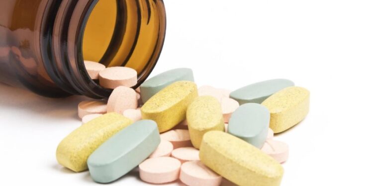 الفيتامينات اليومية قد تجعل عقلك أصغر بـ 3 سنوات