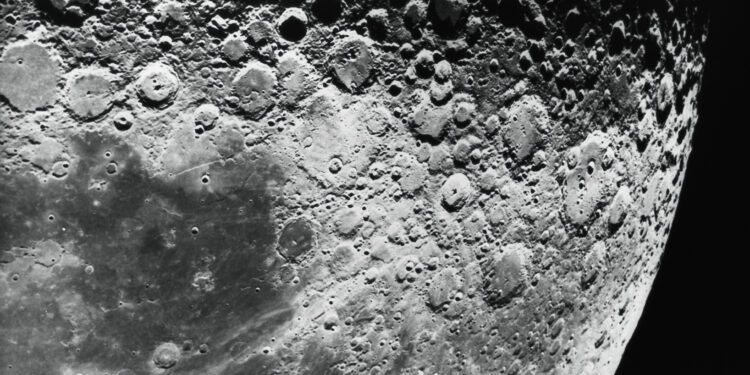 بالفيديو .. العثور على مقبرة مستكشف راشد الإماراتي ومركبة الهبوط اليابانية على سطح القمر