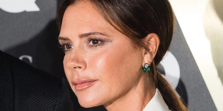 فيكتوريا بيكهام متصالحة مع فكرة تقدمها بالعمر