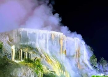 حمام “المسخوطين” بالجزائر .. ثاني أسخن الينابيع الحارة في العالم