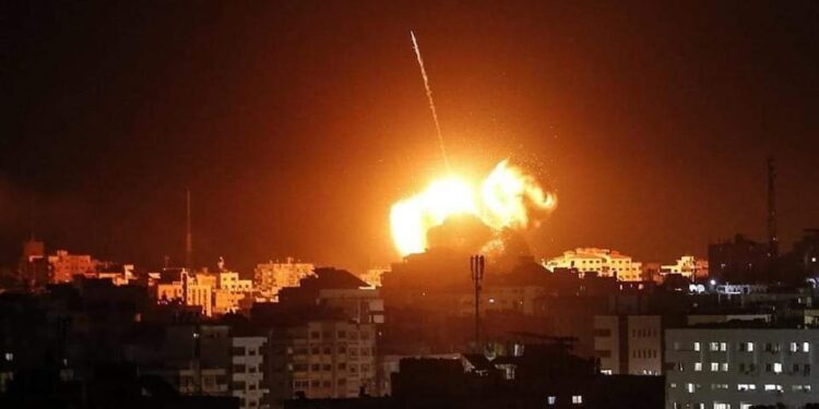 سوريا.. قصف إسرائيلي على على مطار حلب