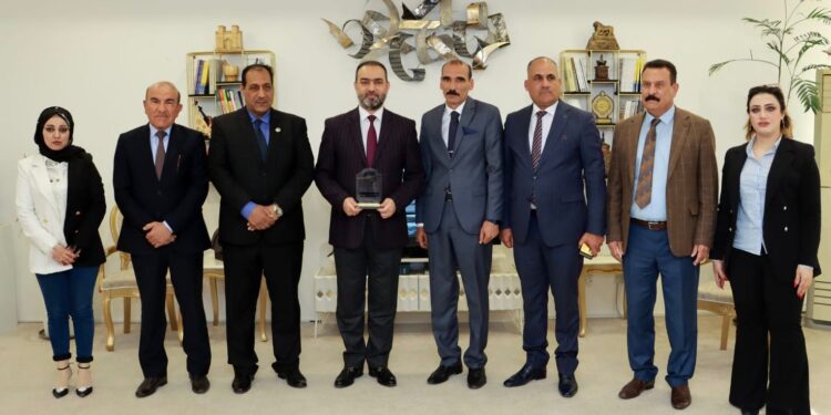 وكيل وزارة الثقافة والسياحة والآثار نوفل ابو رغيف يلتقي مدير وكالة العراقية نيوز والوفد المرافق له