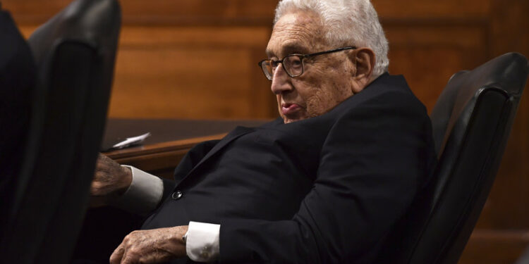 هنري كيسنجر في عامه المئة