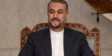 وزير الخارجية الإيراني .. هناك إمكانية كبيرة لــ”تنفيــذ مشاريع اقتصادية مع السعودية”