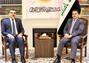 مستشار الأمن القومي ورئيس ممثلية كوردستان يبحثان (ملف النازحين في الإقليم)