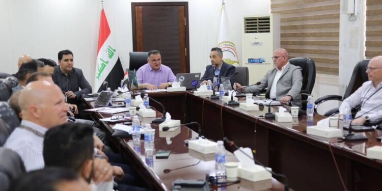 إدارة الخطوط الجوية  تعقد إجتماعاً مع Boeing لمناقشة الإستعدادات لإستلام (طائرة B787Dreamliner)