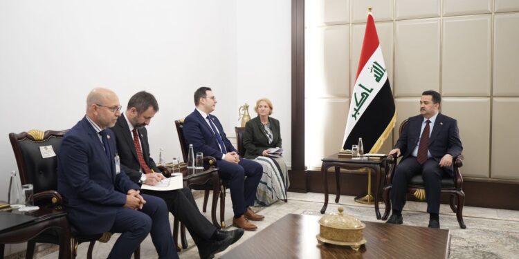 السوداني يستقبل وزير الخارجية التشيكي