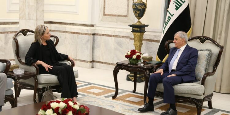 رئيس الجمهورية يستقبل الممثلة الخاصة للأمين العام للأمم المتحدة في العراق