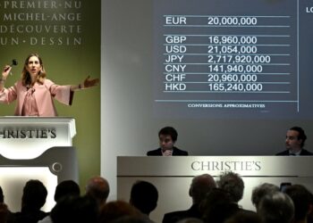 جنيف .. مجوهرات تعود للفترة النازية بألمانيا يسجل رقماً قياسياً بمزاد ! بيعت بقيمة 196 مليون $