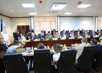 وزير الداخلية يرأس اجتماع اللجنة المركزية لمكافحة الاتجار بالبشر