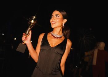 ديما الأسدي تحصد جائزة “أفضل مؤثّرة موضة ومذيعة عربيّة” في دبي