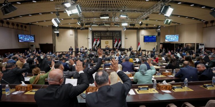 البرلمان يبدأ التصويت على مشروع قانون الضمان الاجتماعي والتقاعد للعمال