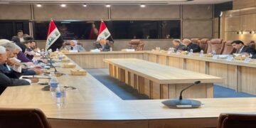 لجنة الخدمات النيابية تعقد اجتماعا مع السادة المحافظين لمناقشة الموازنة