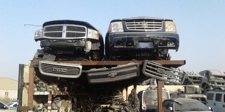 ضبط مركبتين محملتين بـ “السكراب” بهدف تهريبه إلى البصرة