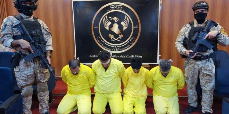 اعتقال (4 أشخاص متهمين بالإرهاب) هاجموا منزلاً في بغداد