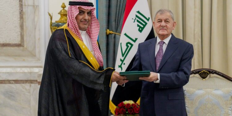 رئيس الجمهورية يتلقى دعوة رسمية لحضور القمة العربية في السعودية