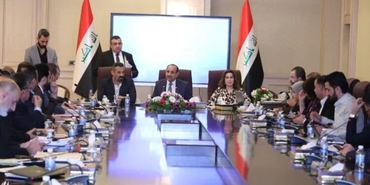 المالية النيابية .. نسعى لتقديم الموازنة للبرلمان بــ”الموعد المحدد من إدارة الدولة”