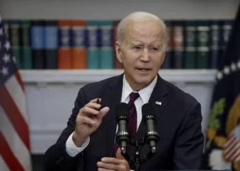 بايدن .. محادثات سقف الدين الأميركي تمضي قدماً