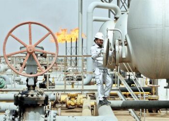 نائب ينوه الى وجود (هدر للمال العام) في عقد لمصفاة كربلاء النفطية