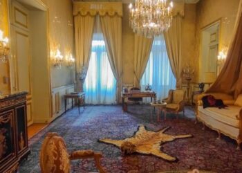 ايران .. اختفاء أكثر من (40 سجادة تاريخية) في القصر الرئاسي يثير الجدل