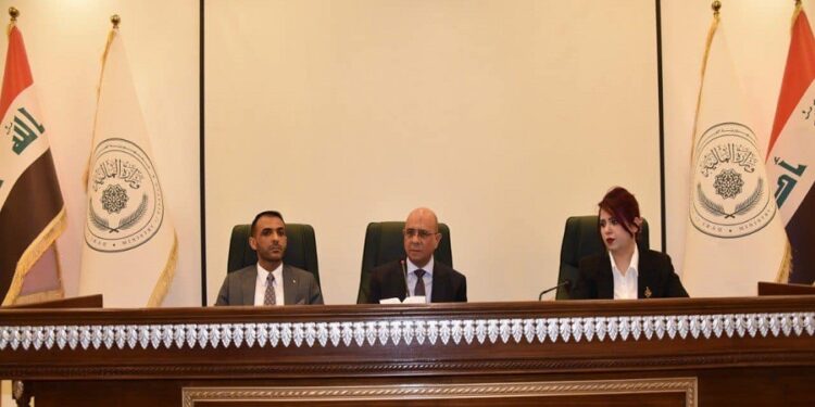 توضيح من التقاعد بشأن مستحصلي القروض والسلف من الموظفين المحالين للتقاعد