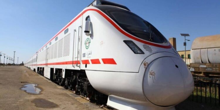 النقل تتوقع تــزايــد المســافرين عبر القطار في أيام العيد