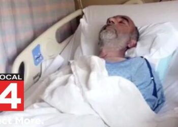 بالفيديو عراقي يتعرض للضرب والسرقة في مدينة ديترويت