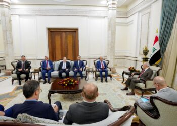 الرئيس العراقي يدعو إلى عدم استهلاك الخزين الإستراتيجي للمياه