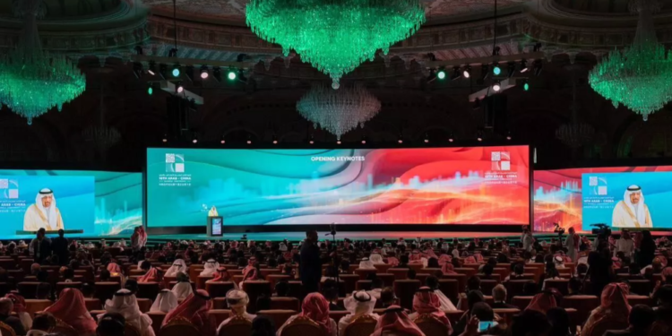 السعودية تختتم أكبر مؤتمر (عربي – صيني)