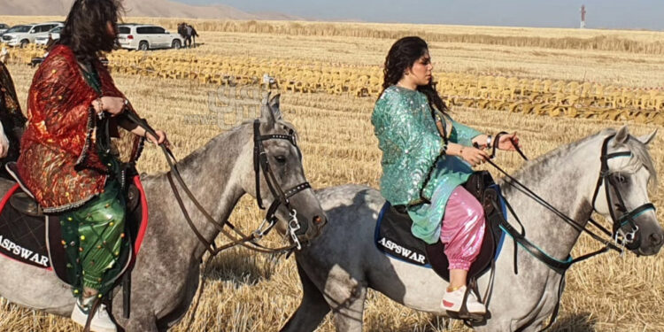 السليمانية ..انطلاق فعاليات مهرجان ركوب الخيل ,, بمشاركة نسوية
