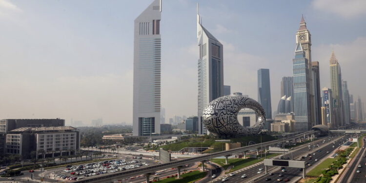 دول غربية تضغط من أجل إزالة الإمارات من “القائمة الرمادية”