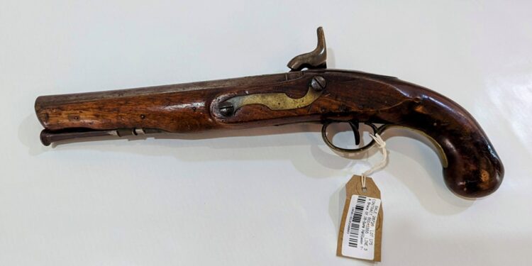 الجزائر .. استعادة 7 بنادق من بريطانيا تعود إلى الحقبة العثمانية