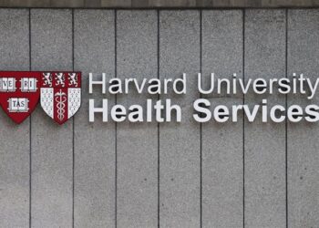 إيقاف مدير مشرحة كلية الطب في جامعة هارفارد بتهمة سرقة أعضاء بشرية